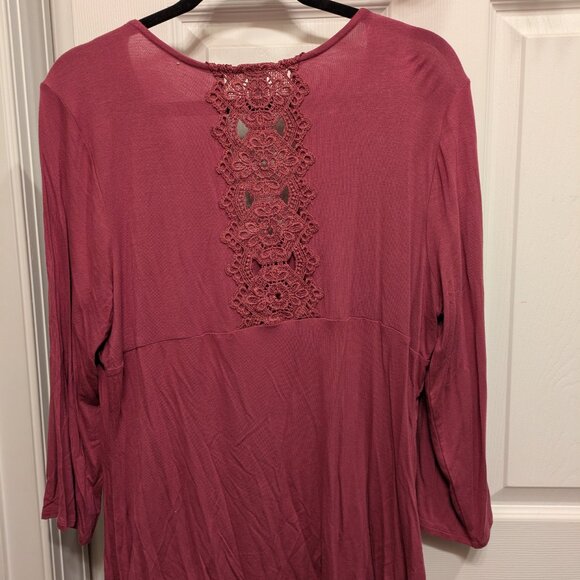 Cotton tie front top with lace fetaily - Picture 3 of 6